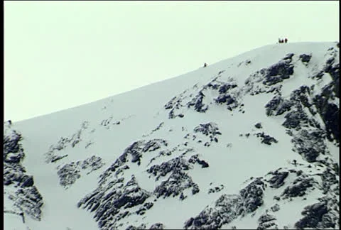 Big Mountain Ski Crash! Video stock 23377935