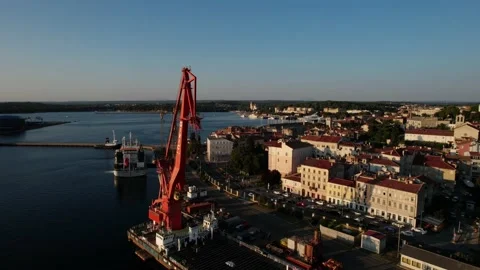Big orange harbor crane at sunset 库存影片 170443810