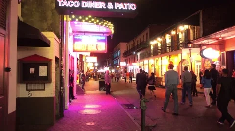 Big Party every night at Bourbon Street French Quarter New Orleans Stock-Footage 65516360