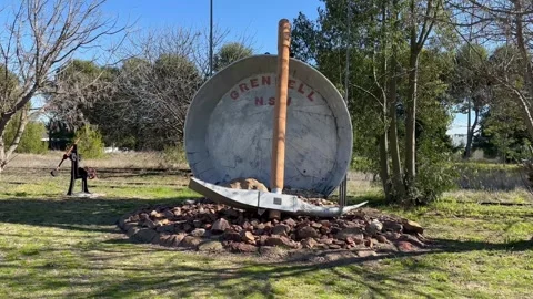 The Big Pick and Pan, Grenfell, NSW, Australia 스톡 동영상 280639560