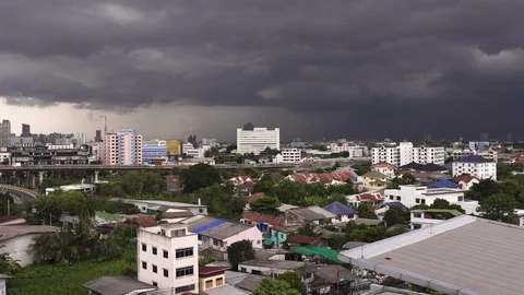 Big rain clouds over the city. Video stock 108567915