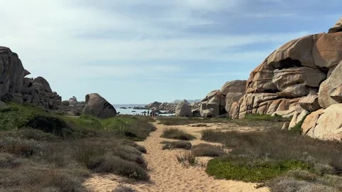Big rocks at Cala della Chiesa cove, Lavezzi island Видео 277517416