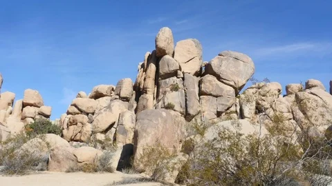 Big rocks, Time lapse of rock piles in Joshua tree national park, in Califo.. Stock Footage 73419514