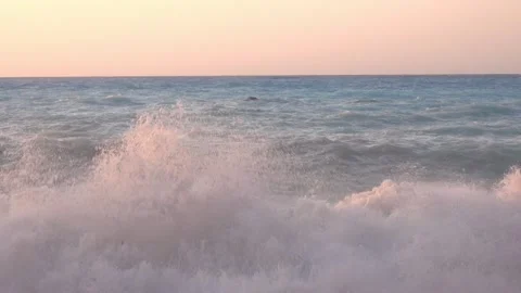 Big rolling waves on Myrtos beach in Kefalonia island in Greece, Europe Stock-Footage 151304596