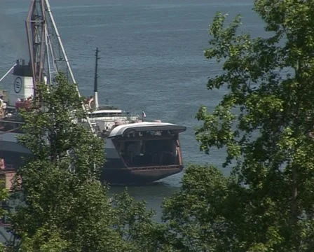Big ship in port 库存影片 1012273