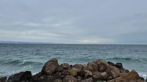 Big Splash on the Rocks 3.0 Video stock 300308702