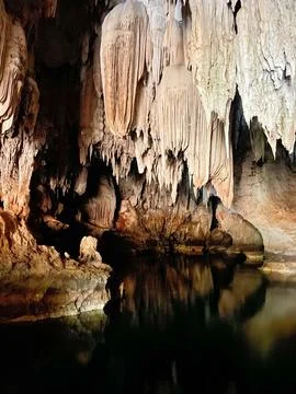 Big stalactite in a cave, Thakhek loop, Laos Stock-Fotos