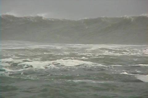 Big Storm Wave Stock-Footage 311915