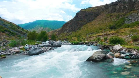 Big Stormy mountain river Stock-Footage 245425281
