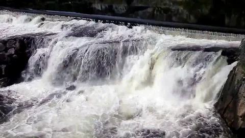 Big Stream in Voringfossen Vídeos de archivo 75117837