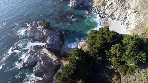 Big Sur via Dji Phantom 4 Pro 動画素材 114459790
