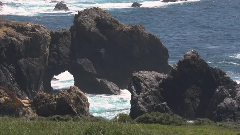 Big sur waves hitting the rocks Stock Footage 88888205