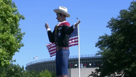 Big Tex With American Flag Video stock 95331939