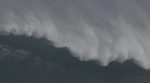 BIG WAVE BREAKING IN SLOW MOTION Stock Footage 47957373