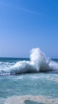 Big wave on the coast Foto stock