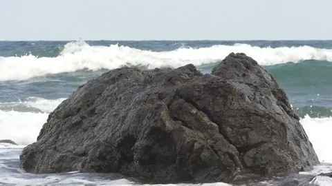 Big Wave Splash In To A Rock Slow Motion Stock Footage 69122989