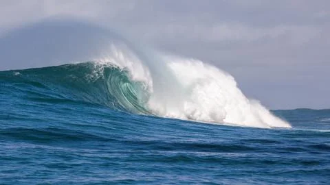 Big waves breaking on an reef along the coast of South Africa Stock Photos