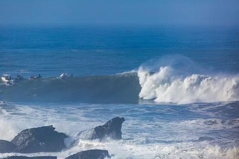 Big Waves Breaks at Mavericks surf spot Stock Photos