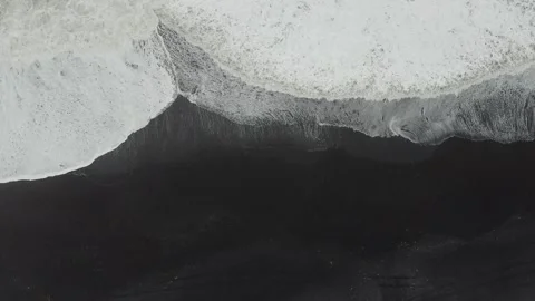 Big waves on an icelandic beach viewed from above Stock Footage 161139412