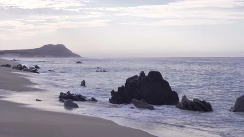 Big waves in Los Cabos beach Stock Footage 133196543
