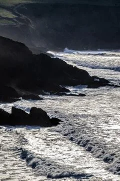 Big waves over cliffs Foto stock