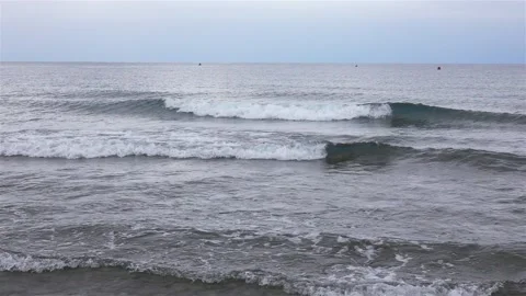 Big waves at sea 動画素材 146627282