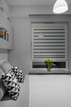 Big window in bedroom Foto stock