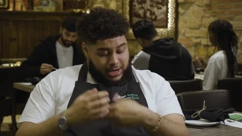 Big Zuu helps Uber Eats provide Iftar meals to delivery drivers during Ramadan Stock Footage 185795668