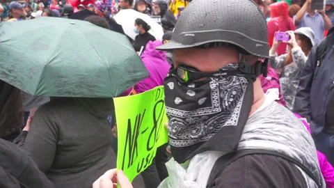 The biggest No Kings protest rally began at Bryant Park in New York City Stock Footage 311547441