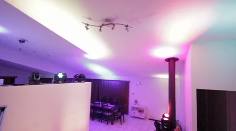 Bight colored house slide 库存影片 39845034