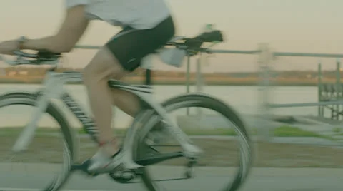 Bike 8 Video stock 26400566