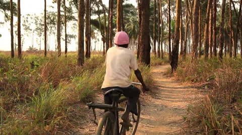 Bike path Congo Vídeos de archivo 25490689