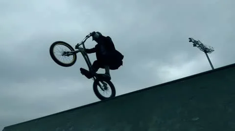 Bike trick 01 Video stock 11985345