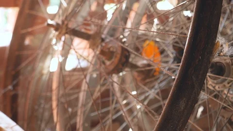 Bike wheels Video stock 96612419