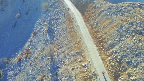 Biker Climbing on the mountain Video stock 70969677