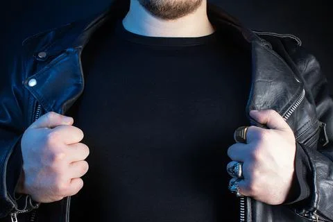 Biker in leather jacket torso copyspace. Foto stock