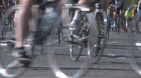 Bikers legs in competition Stock Footage 880143