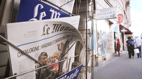 Bild german press about Las Vegas Shootings Stock Footage 80662439