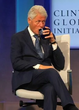  Bill Clinton speaks at the CGI 2015 Annual Meeting on September 27 2015 i... Stock Photos