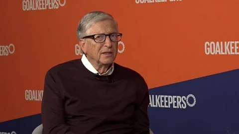 Bill Gates defends "the truth about vaccines," highlights drop in child mortalit Stock Footage 317598218