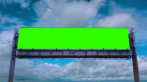 Billboard green screen on sky background Vídeos de archivo 86623905