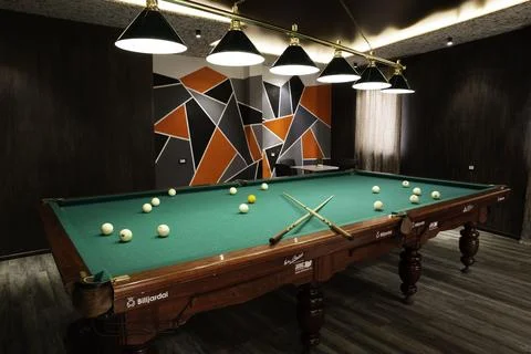 Billiard Balls On Green Pool Table Stock-Fotos