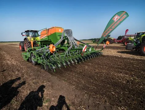 Bilogirya, Khmelnytsky region, UKRAINE - August 19, 2021: Farmers preparing t Stock Photos