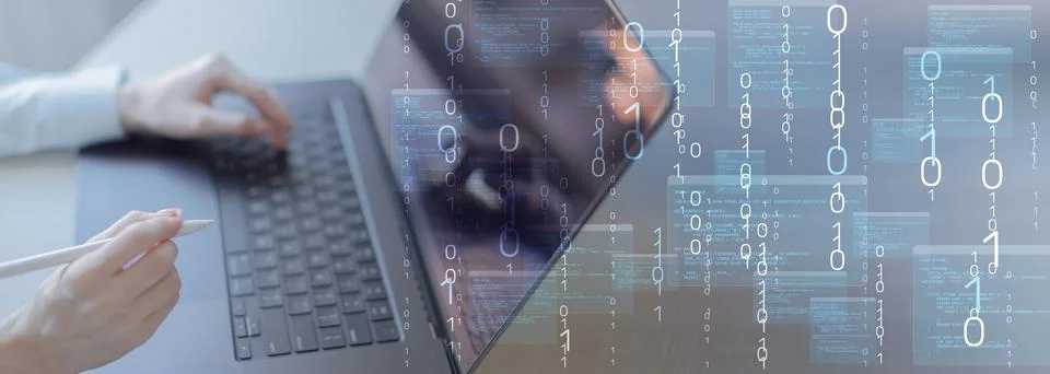 Binary Code and Digital Data Streams Displayed on Futuristic Transparent Inte Foto stock