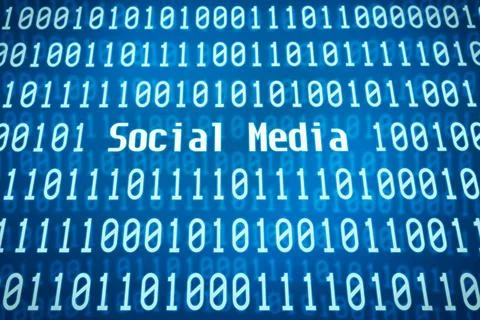 Binary code with the word Social Media in the center Binary code with the ... Stock Photos