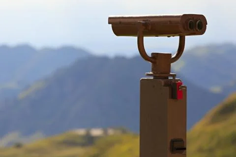 Binoculars on a viewing platform for observing flora, fauna and landscape. Foto stock