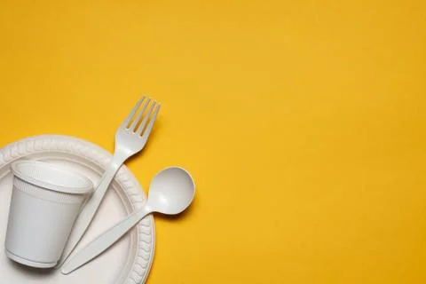 Biodegradable eco friendly picnic tableware. Foto stock
