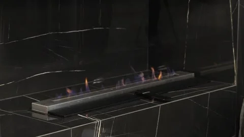 Bioethanol linear fireplace burning blue flames Vidéo 347102232