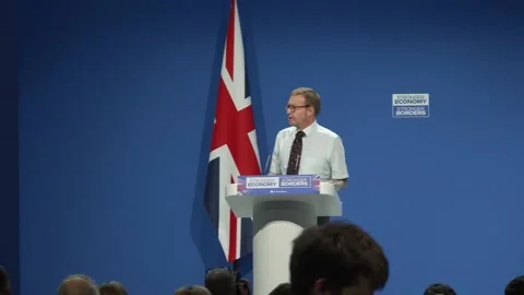 'Bionic Lord' criticises Labour policy on welfare during Conservative Party Con 스톡 동영상 318467141