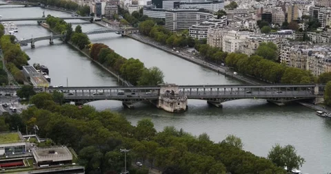 Bir-Hakeim Bridge over the Seine River in Paris, France Stock Footage 303650835